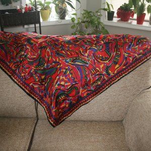 100% SILK SCARF PERRY ELLIS.